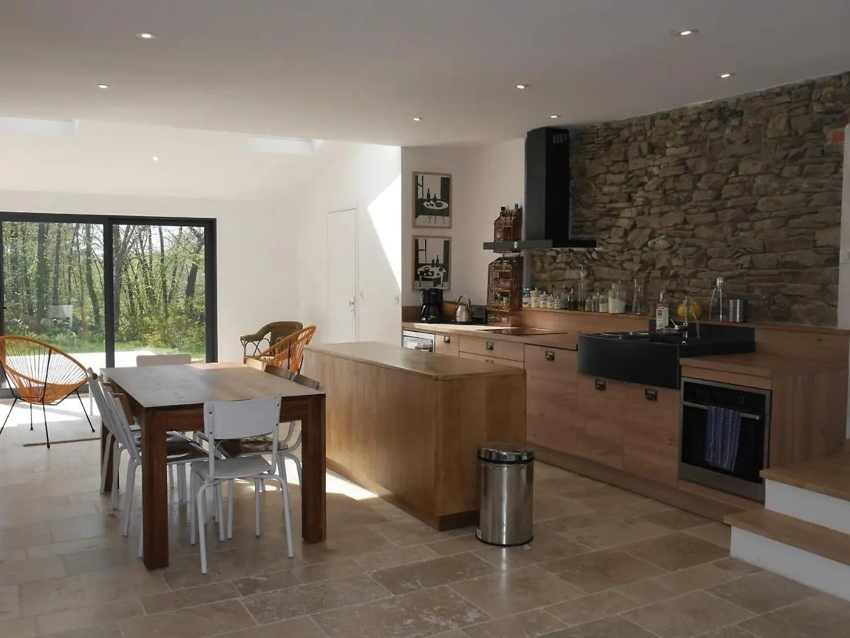 Villa Contemporaine Avec Jardin, A 1,5 Km De La Plage: 8 Pers., 2 Terrasses, Wi-Fi, Baignoire Balneo - Fr-1-418-198 Locmaria Holiday home