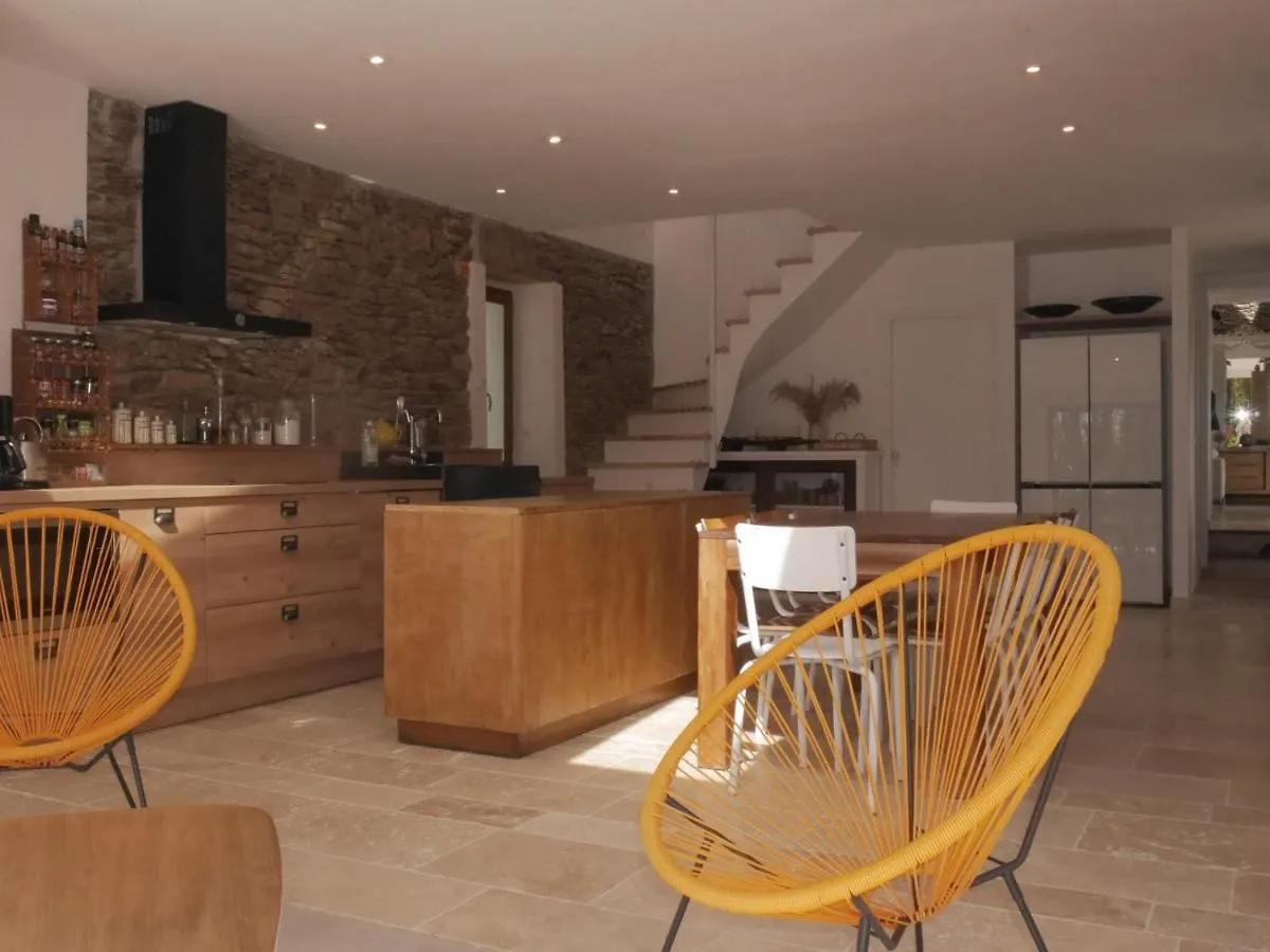Villa Contemporaine Avec Jardin, A 1,5 Km De La Plage: 8 Pers., 2 Terrasses, Wi-Fi, Baignoire Balneo - Fr-1-418-198 Locmaria France