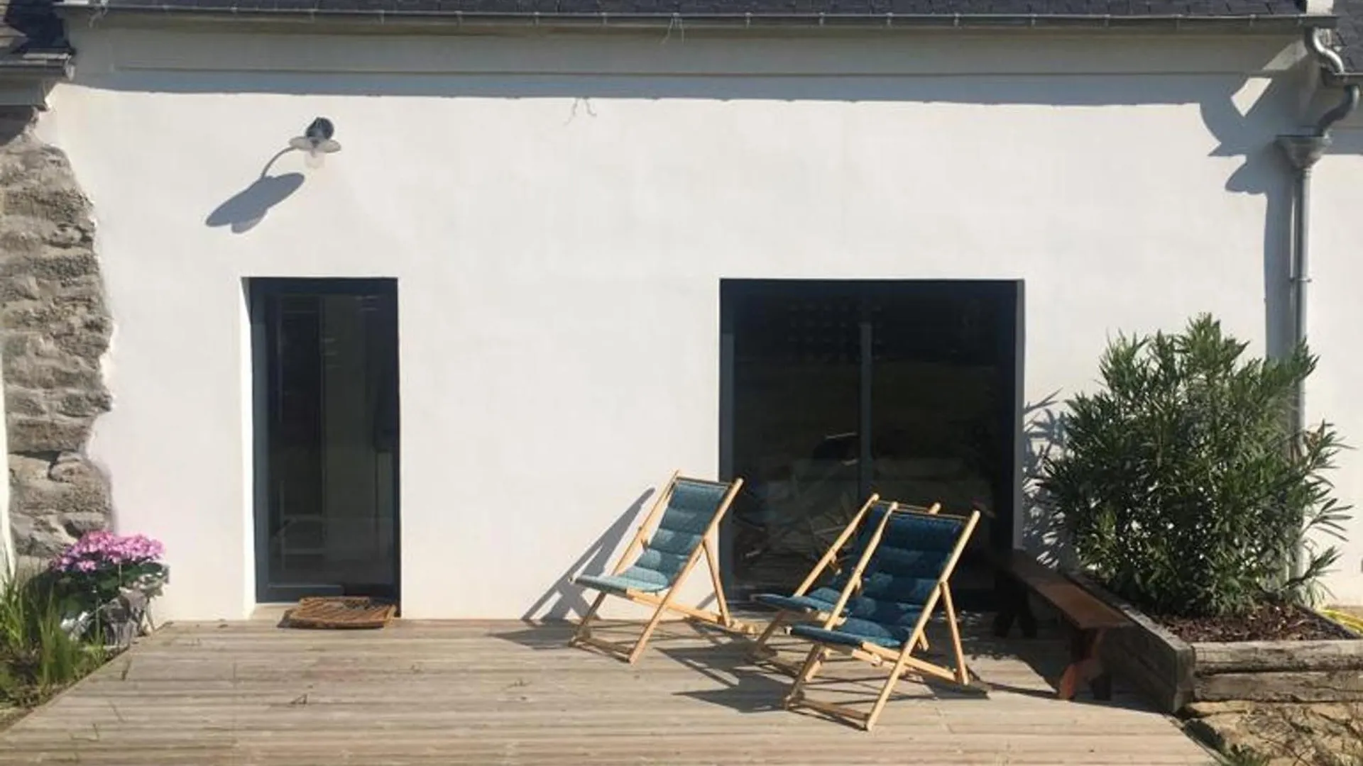Villa Contemporaine Avec Jardin, A 1,5 Km De La Plage: 8 Pers., 2 Terrasses, Wi-Fi, Baignoire Balneo - Fr-1-418-198 Locmaria 0*,  France